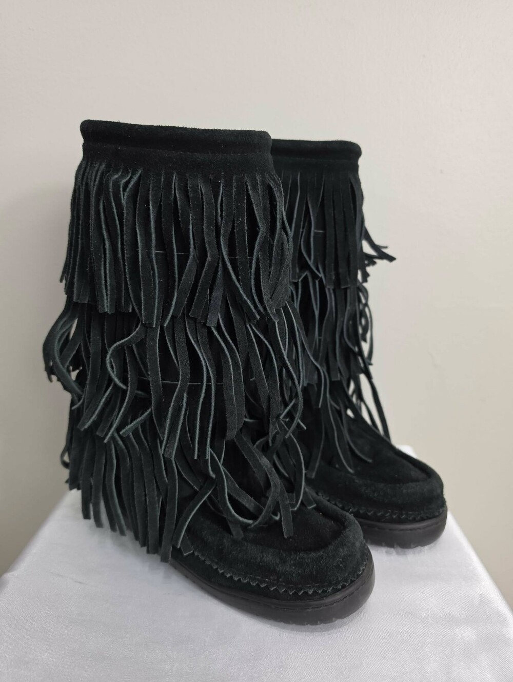 Manitobah Mukluks Buffalo Dancer Tall Black Suede Leather Fringe Boot - Picture 3 of 13